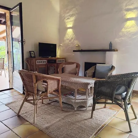Casa Chery, 8 Guests, Sea View In Vardiola Apartment